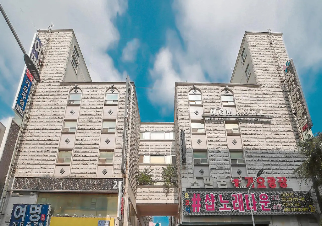 HOTEL ViA