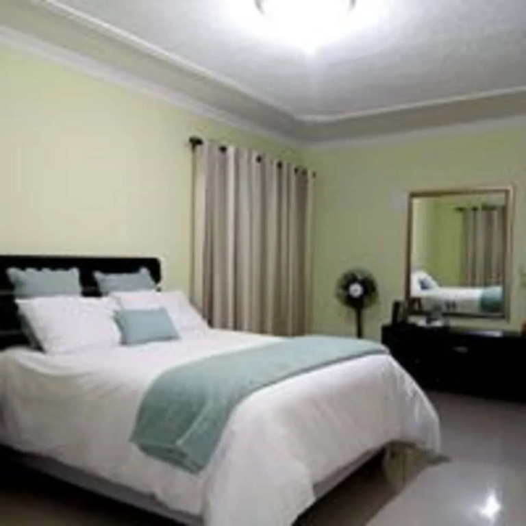 Broken Hill Lodge