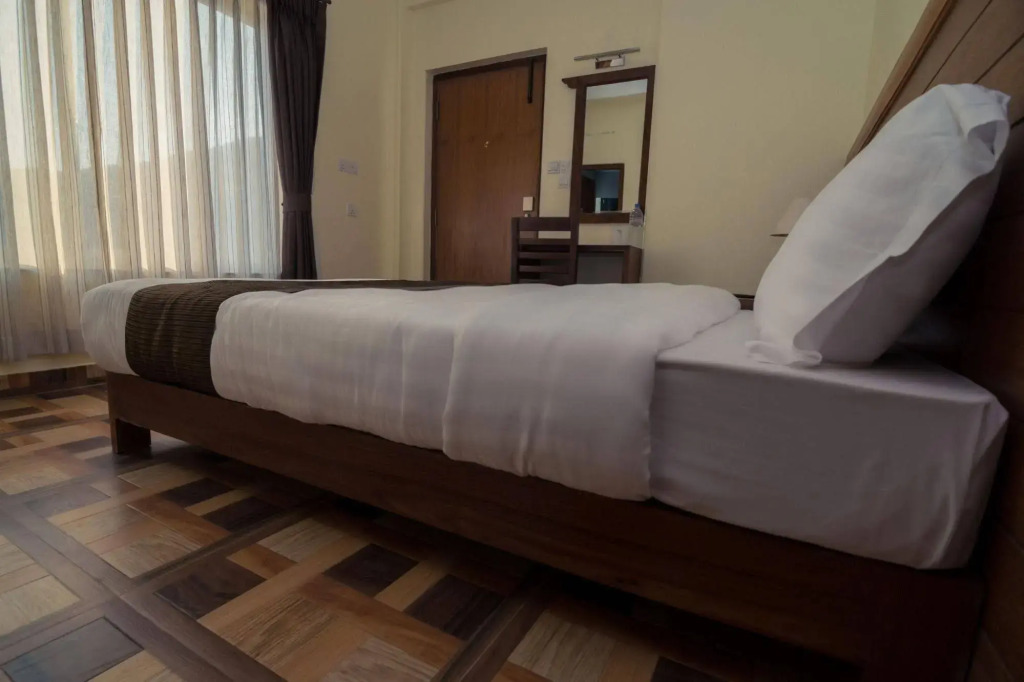 Hotel Mountain View - Lakeside Pokhara