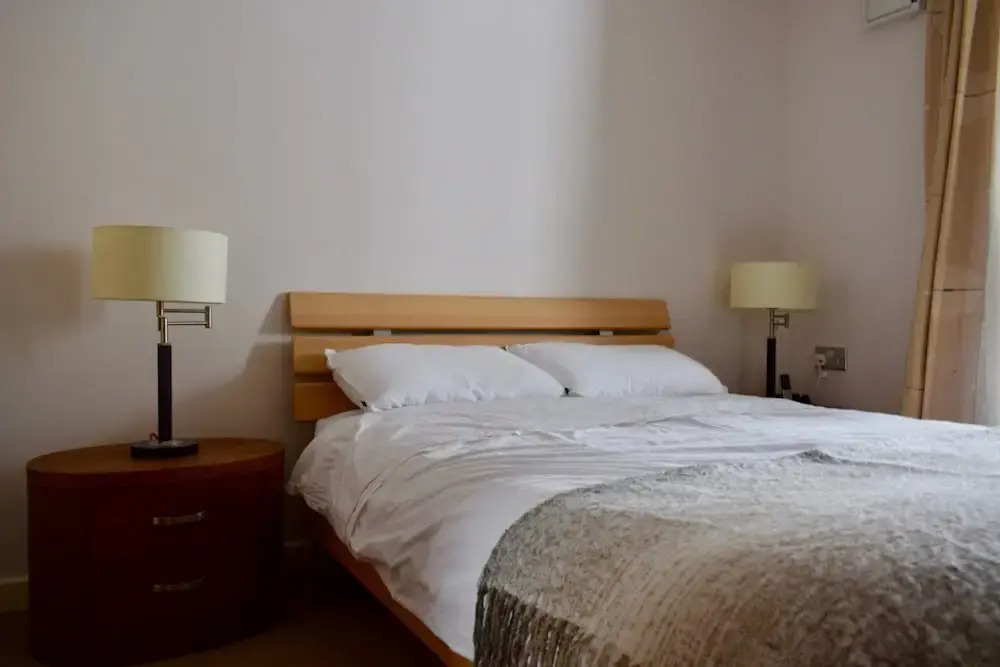 1 Bedroom Apartment Near Tube Station