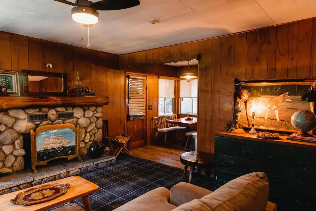 The Fireside Inn
