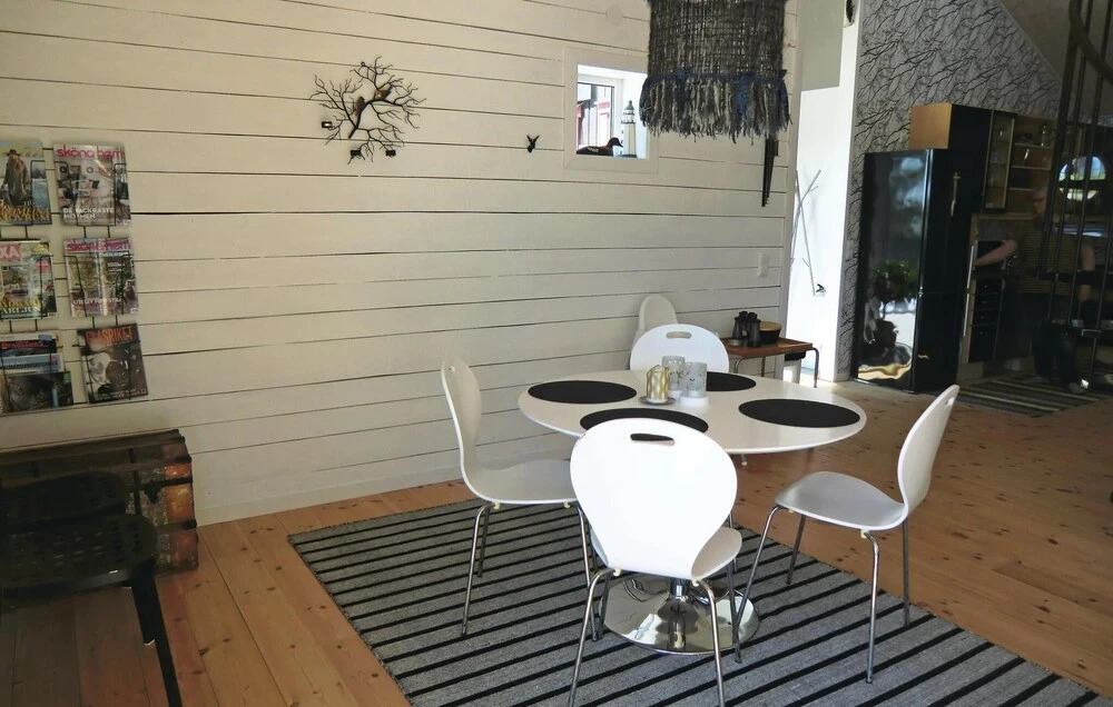 2 Bedroom Lovely Home In Kalmar