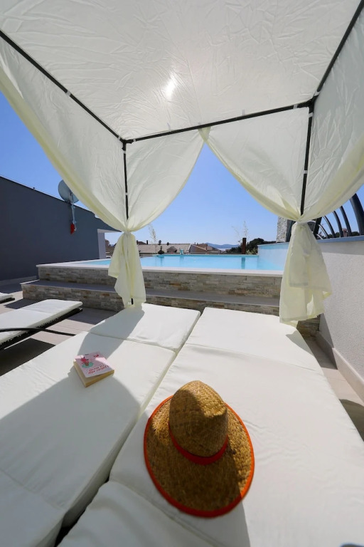 Rooftop pool & terrace - Villa Bellavista