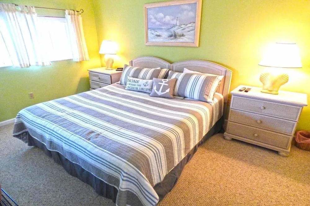Harbour Island 21C townhouse