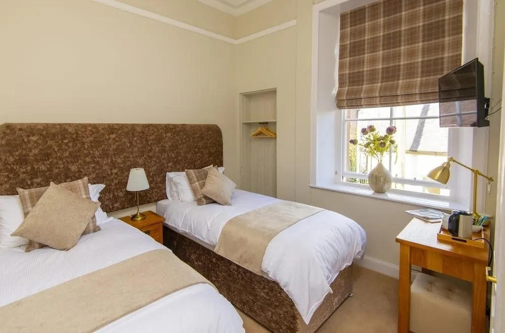 Dryburgh Arms Pub with Rooms