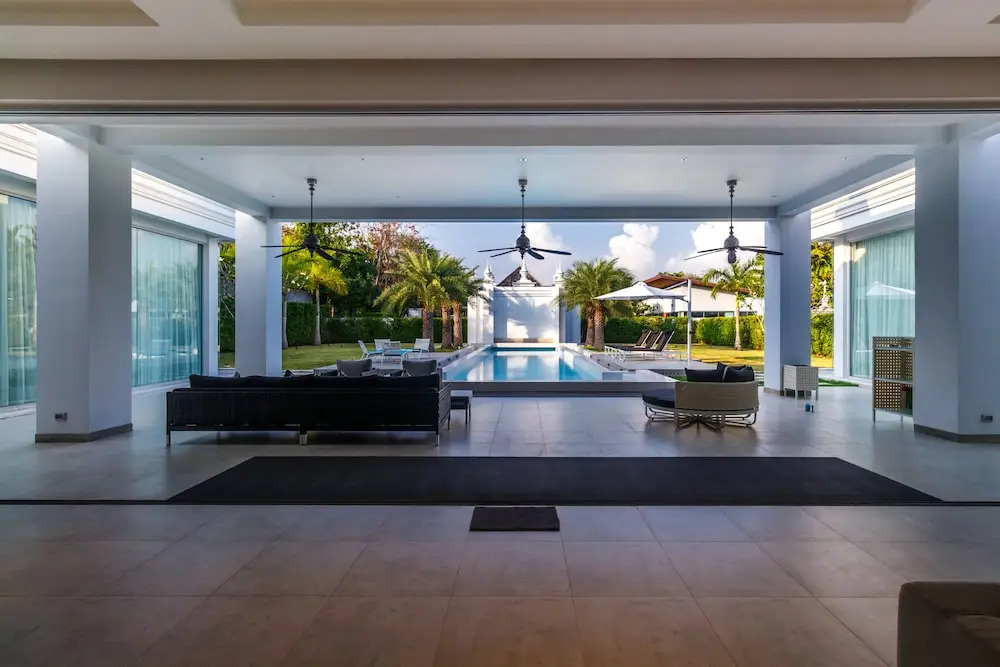 Gatsby Rawai Villa