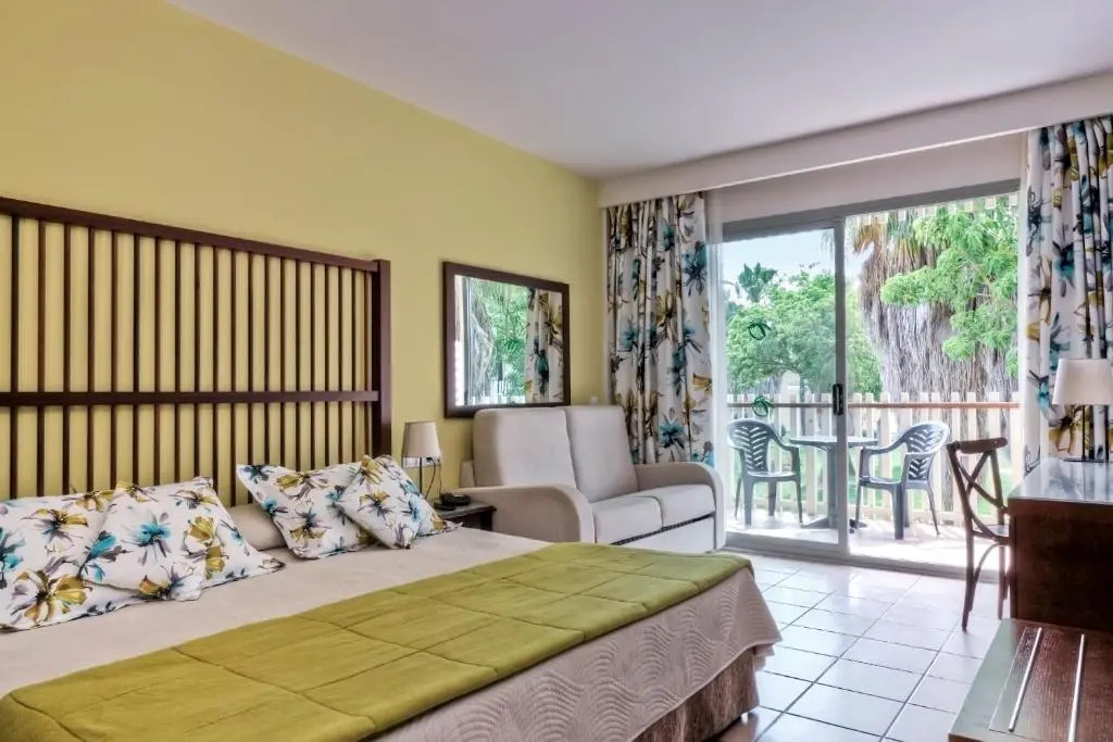 PortAventura Hotel Roulette - Includes unlimited access to PortAventura Park & 1 access to Ferrari Land