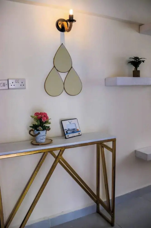 Four Fairlane Jkia Airport Loft