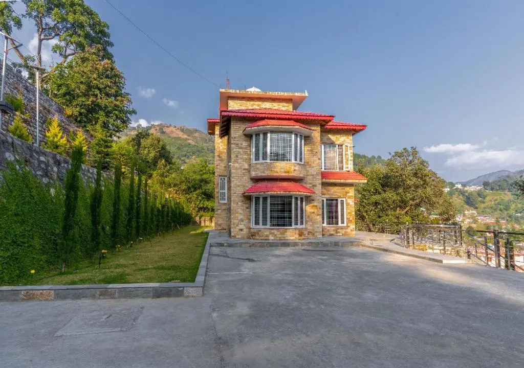 SaffronStays Willow Castle, Bhimtal - Pet-Friendly Home Near Bhimtal Lake