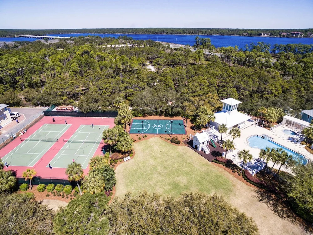 Boogie Board Inn 4 Bedrooms 4 Bathrooms Home