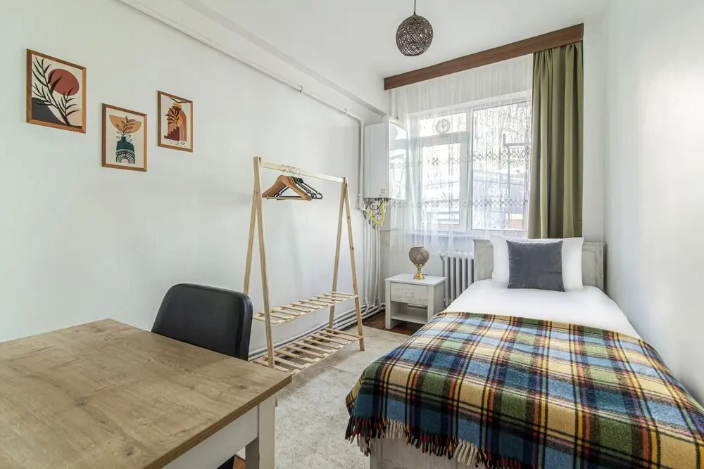 Charming Flat Next to Cevahir Shopping Mall
