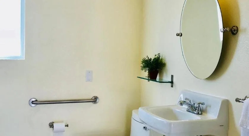 Bella Capri Inn and Suites