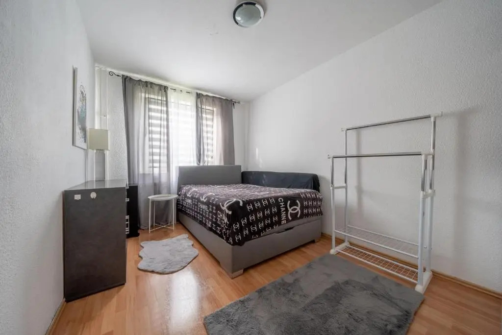 ID 5394 - Private Apartment