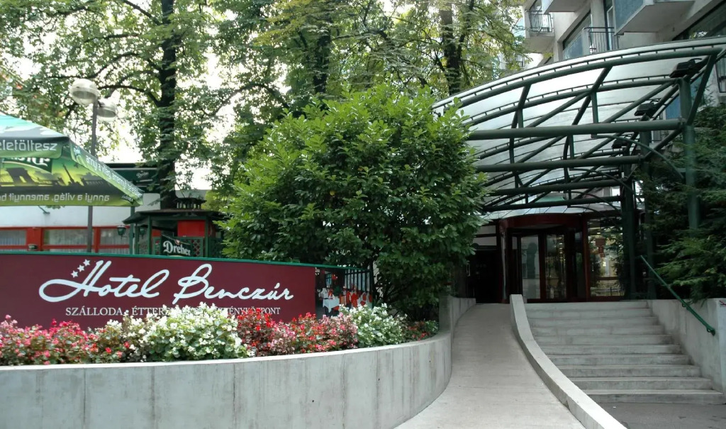 Benczur Hotel