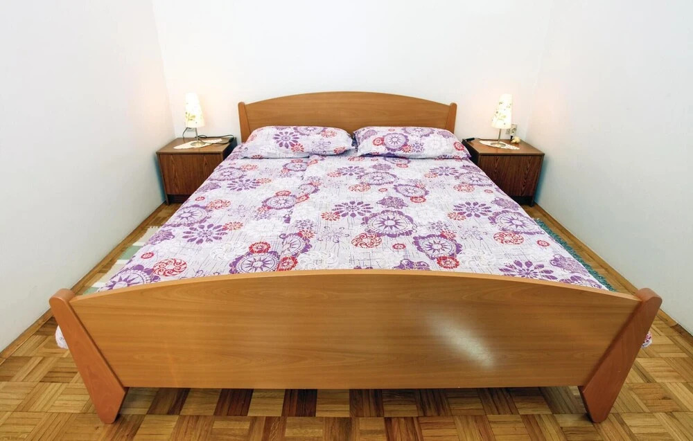 Nice Home in Portoroz With Wifi and 1 Bedrooms