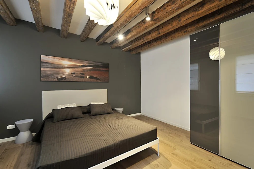 St. Mark'S Suite