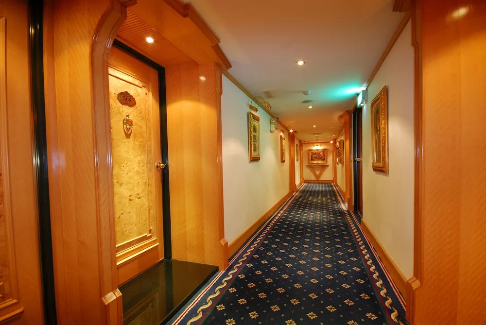 KaRo Hotel