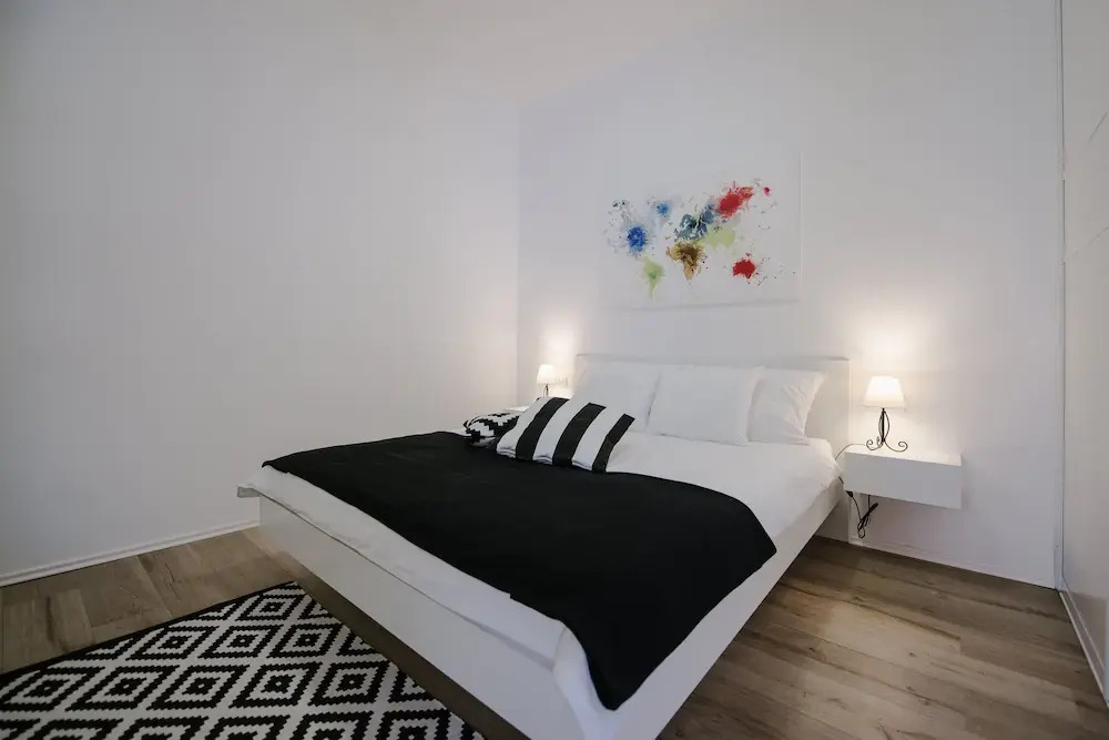 British Square Apartment
