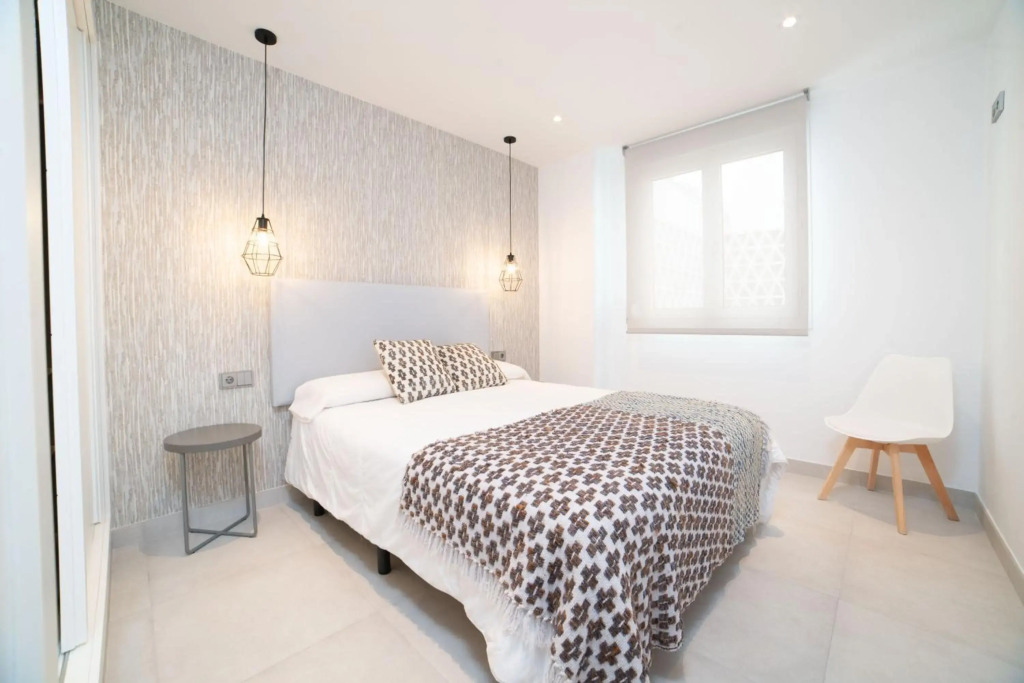 Modern 2 Bedroom Apartment, with Sea Views, in Playas del Duque - Puerto Banús