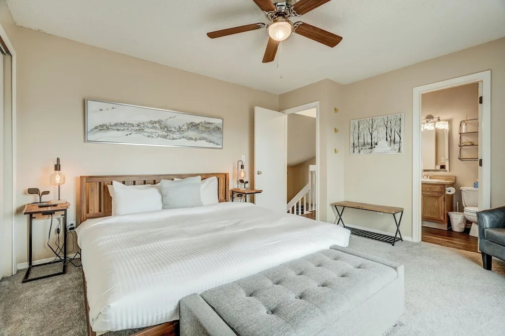 Mid-ViewHouse Inn