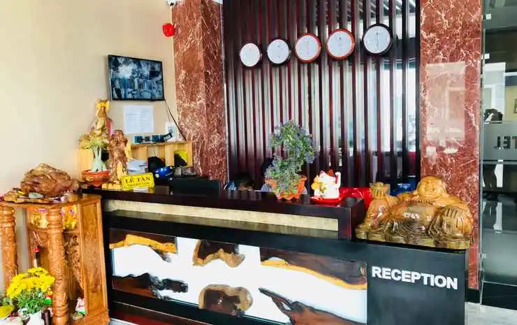 Hồng Hạc Hotel