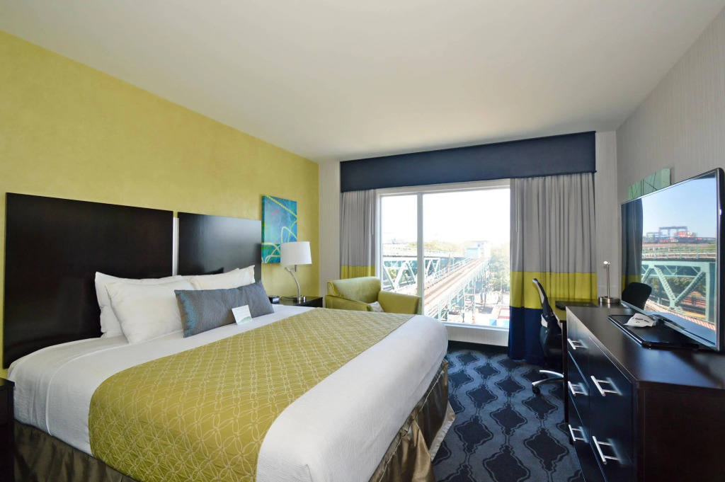 LaGuardia Airport Hotel Queens