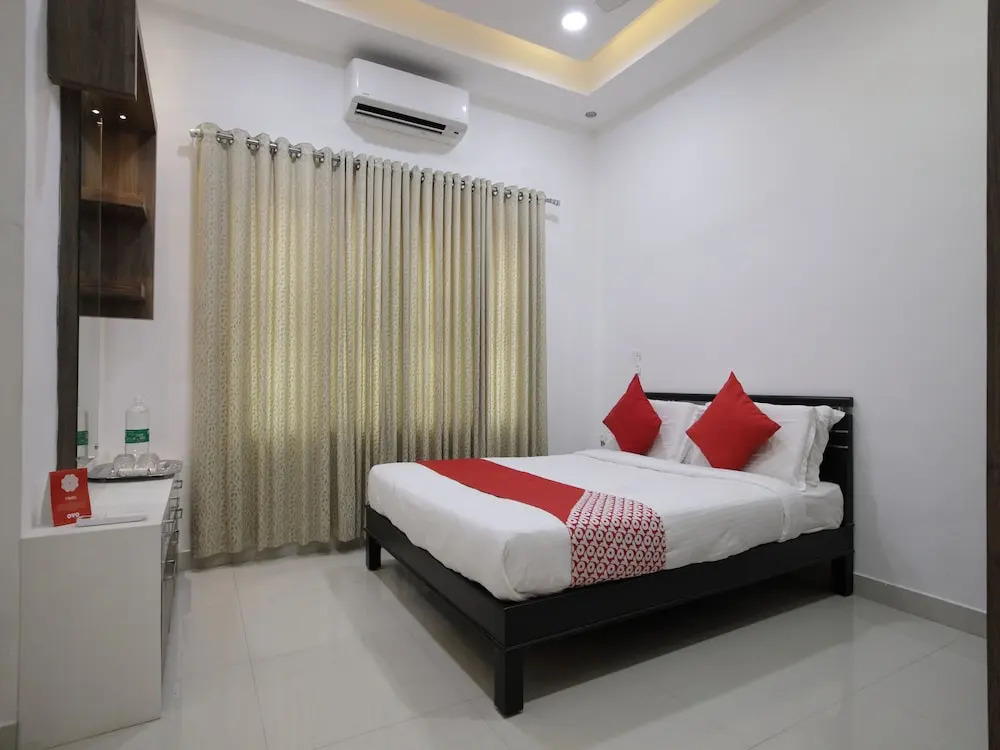 OYO 13659 Home Modern 2 BHK Edapally