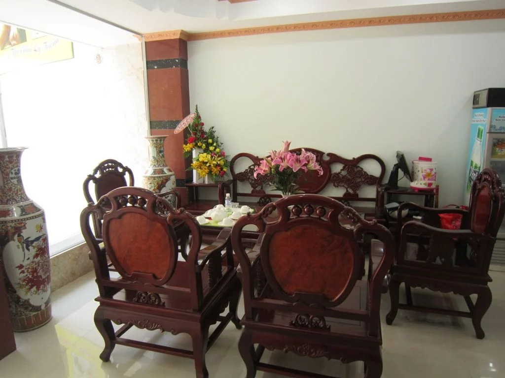 Danh Uy 2 Hotel