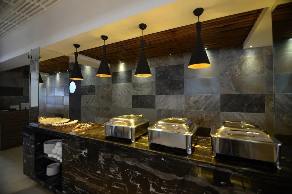 OYO 878 Hotel Sunkissed Plaza