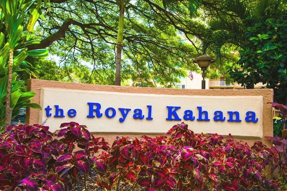 Royal Kahana 702 Studio Bedroom Condo by RedAwning
