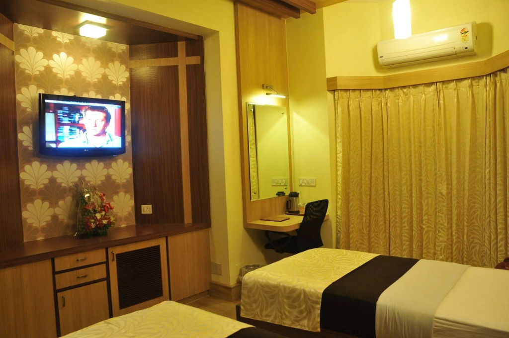 Bangalore Gate Hotel & Conferences