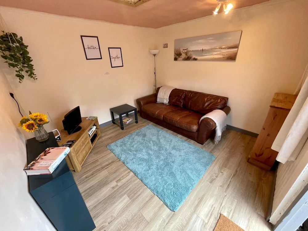Lovely 3BD Home in the Heart of Morton