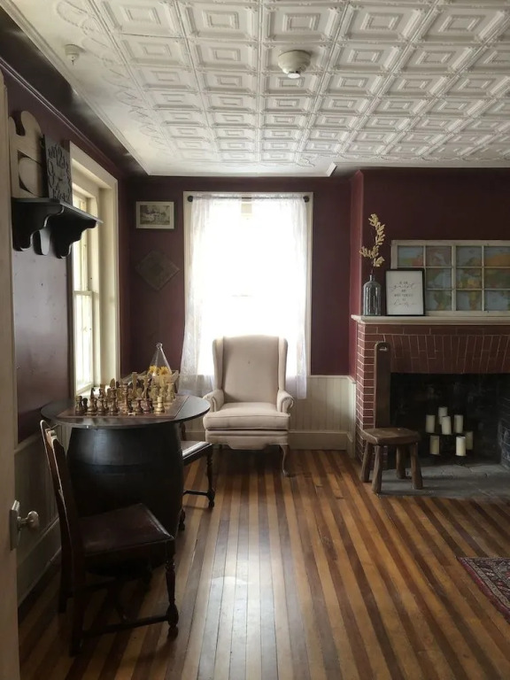 Rowell's Inn