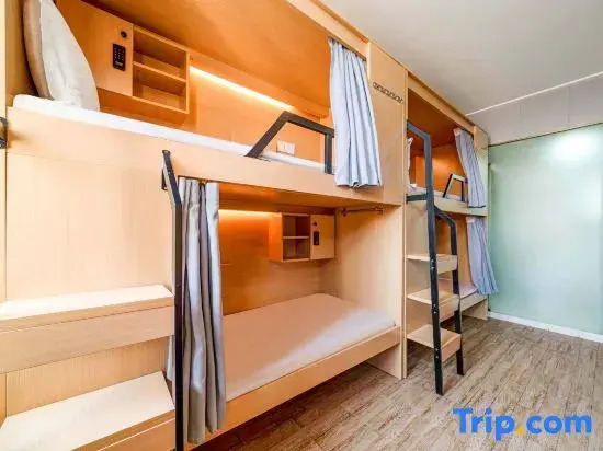 Yikexing Youth Hostel (Hangzhou Xiasha Media College)