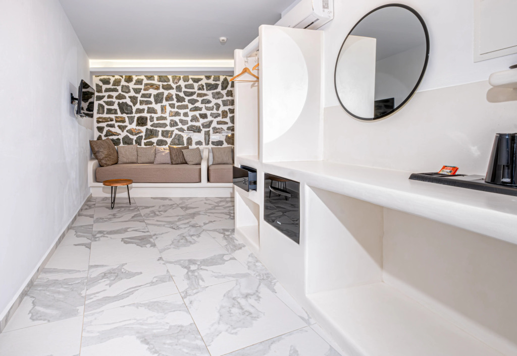 Liana Beach Hotel & Spa