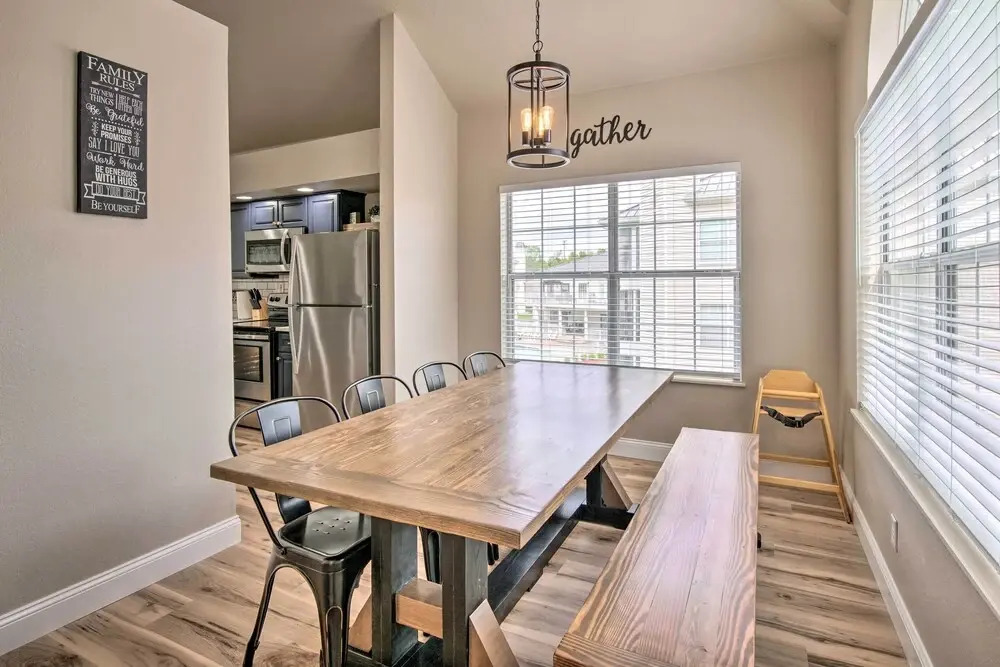 Cozy + Deluxe Branson Condo w/ Covered Balcony