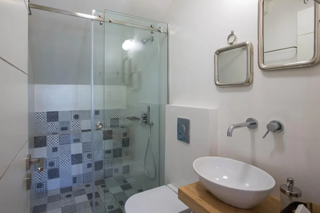 Amymone Suites