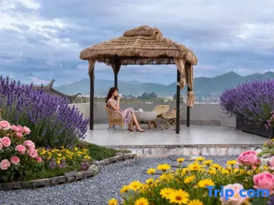 Puya Court · Snow Mountain View | Sky Garden Resort Homestay (Shuhe Ancient Town, Lijiang)
