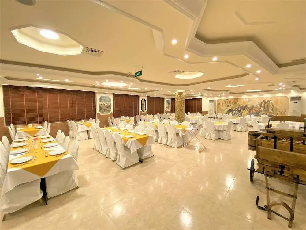 Silk Road Hotel