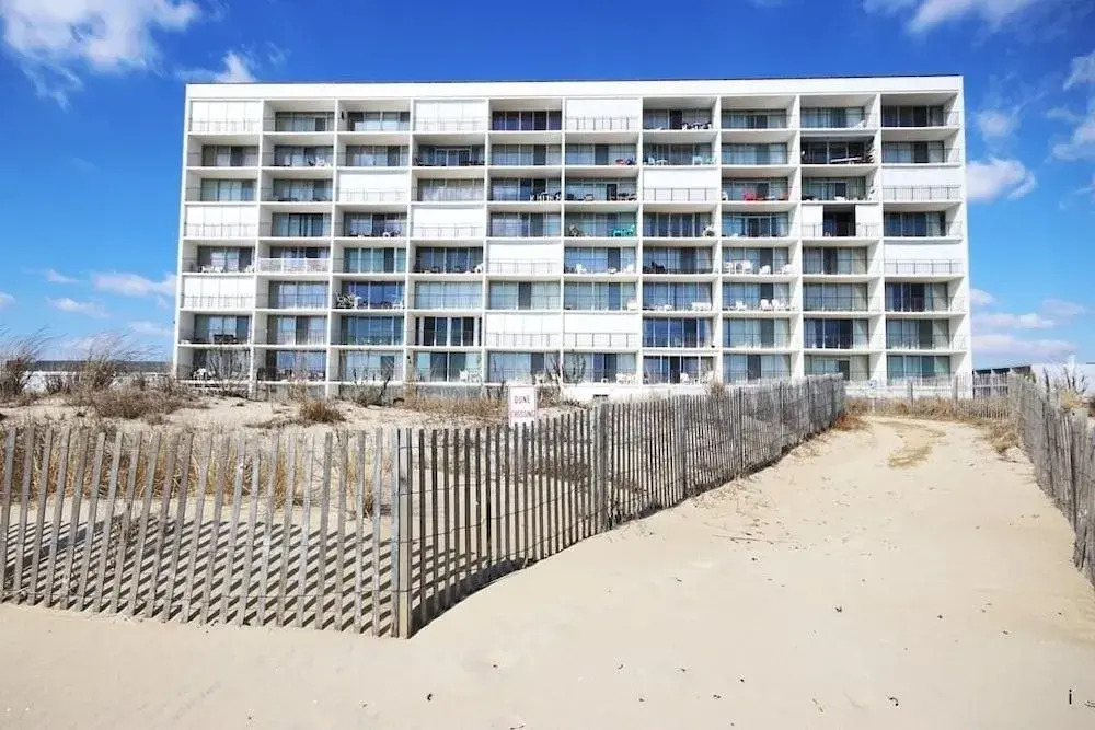 Sea Gate 101 - 1 Br Condo
