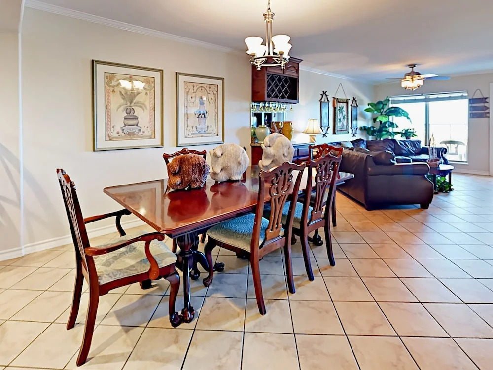 4400 Gulf Blvd Condo Unit 106