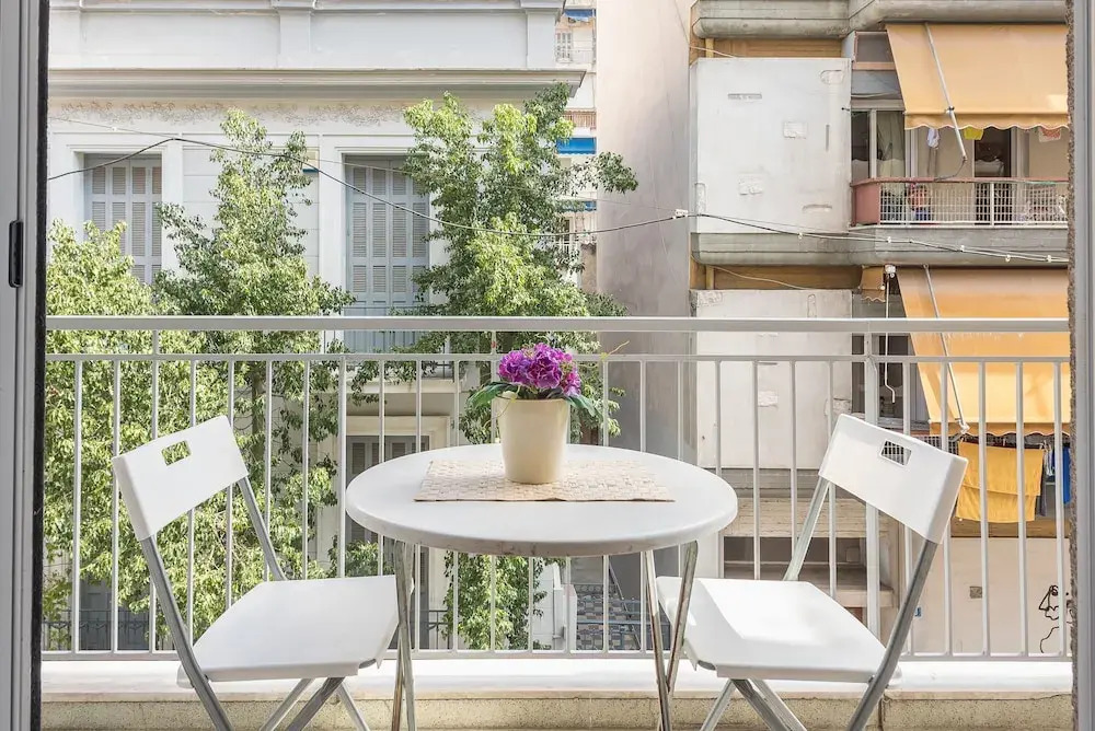 Relaxing Koukaki Apartment by CloudKeys