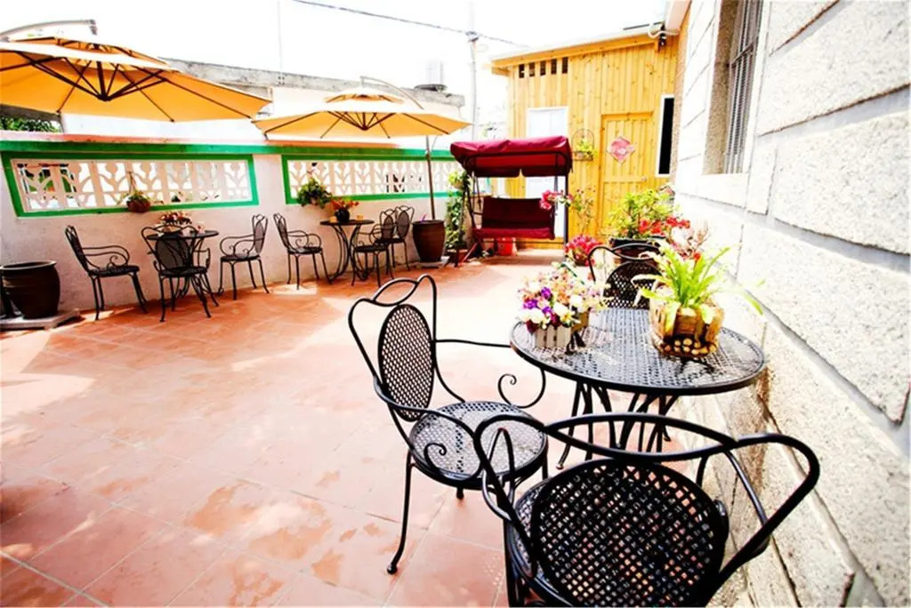 Zeng Cuo An Nuo Mi Hostel