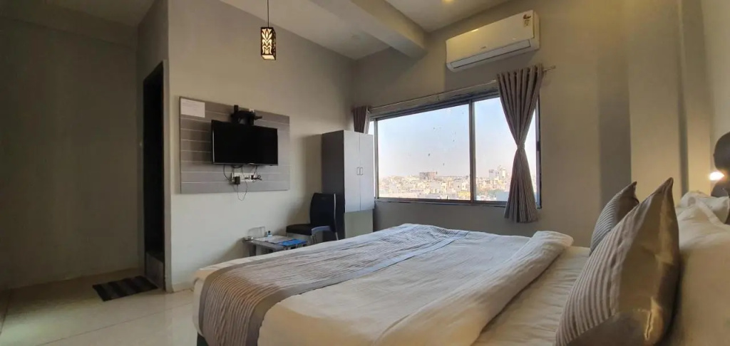 Nova Hotel New Crossroad