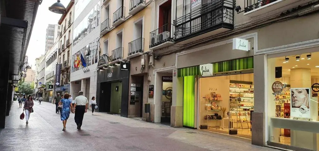 Apartamento EL PILAR Céntrico ascensor cocina WIFI en Zaragoza by lodom