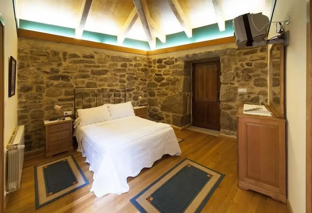 Casa A Chairiña y A Revolta