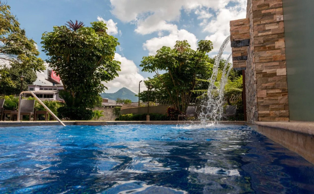 Courtyard by Marriott San Salvador