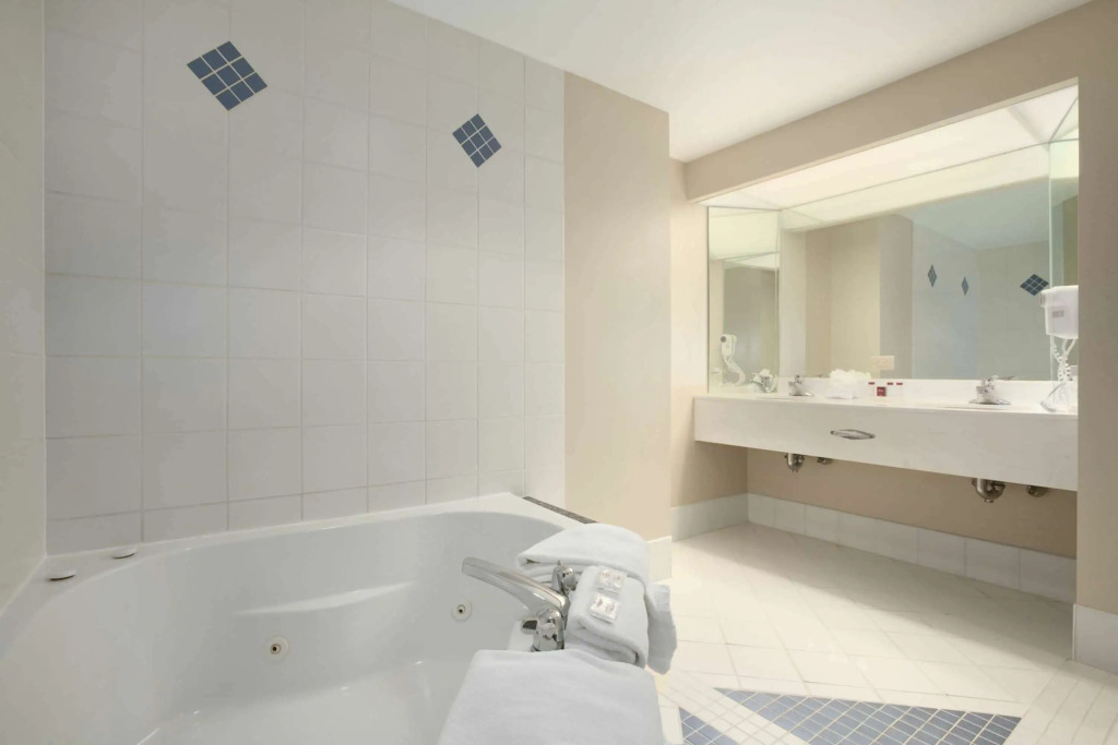 41 Lakefront Hotel, Trademark Collection By Wyndham