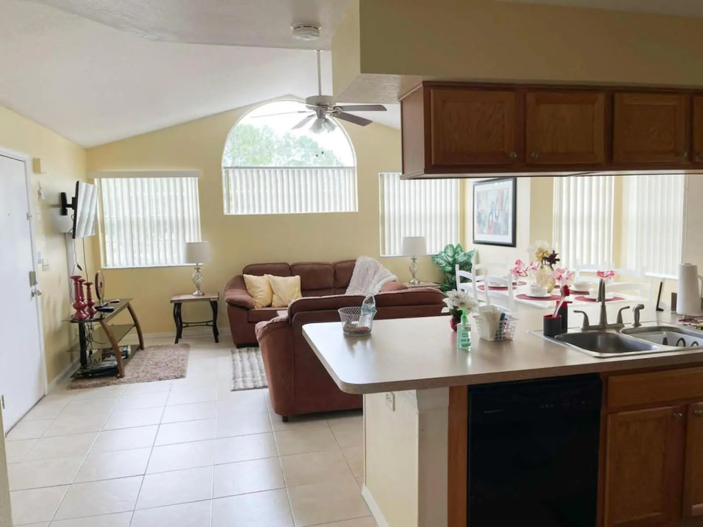 Three Bedroom Apartment #3 -- 5014 LBC -- Vusa Three Bedroom Condo Apartment