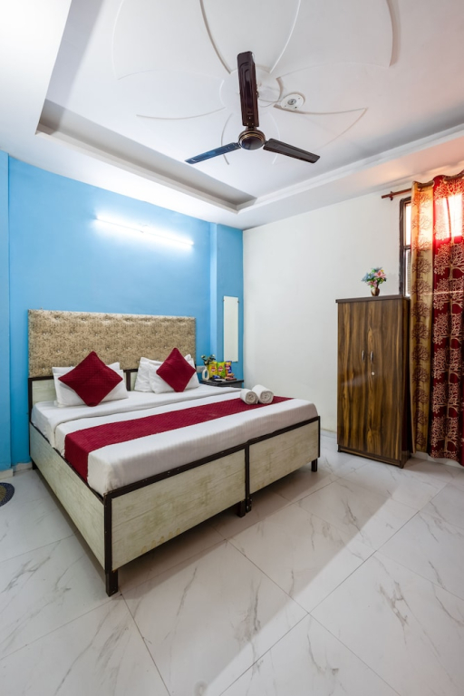 Hotel M C Residence